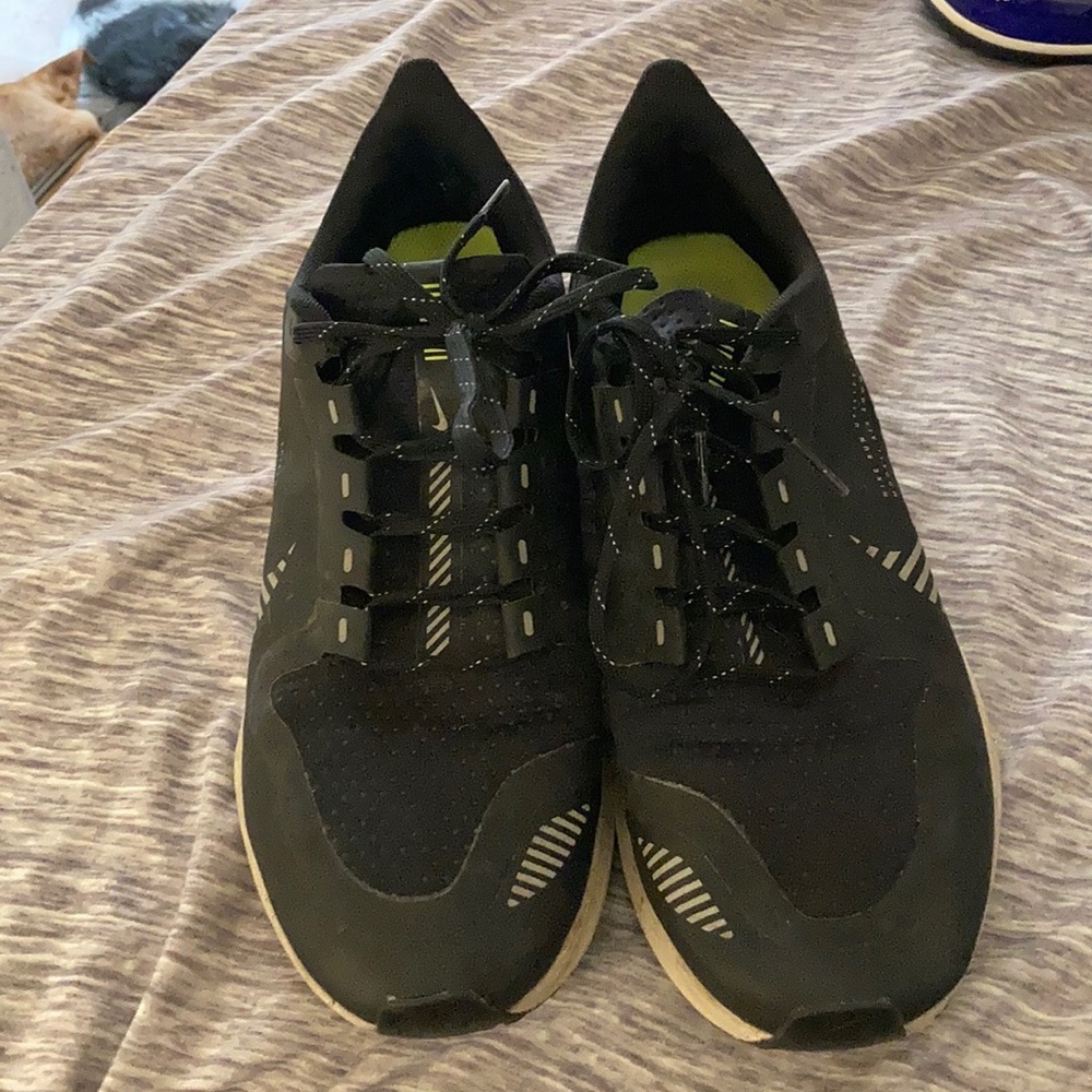 Men’s Nike Size 9